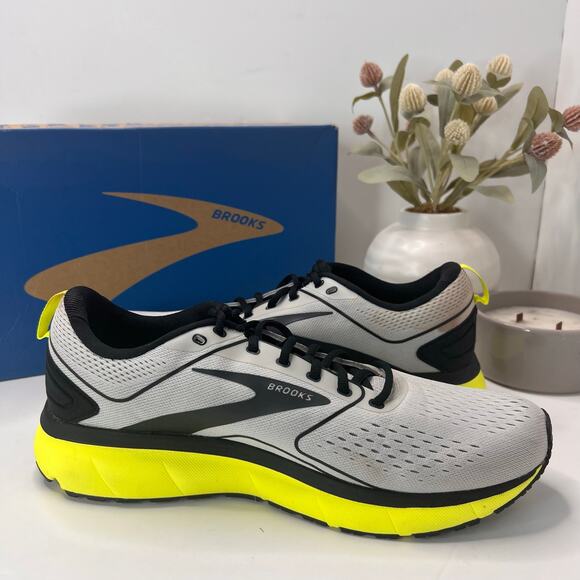 Brooks Transmit 3 Cushioned Road Running Sneaker Gray Yellow Black Men 12 Medium main image 9